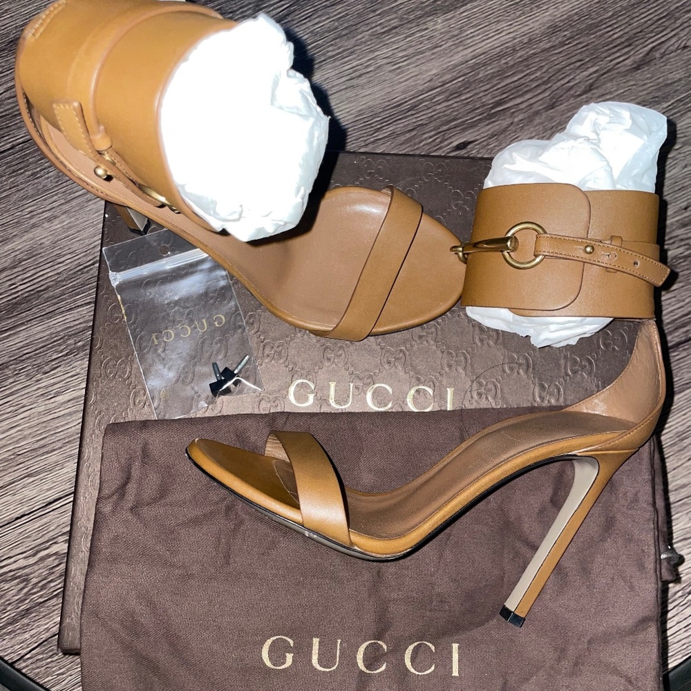 GUCCI Horsebit Accent Leather Sandal Heels
